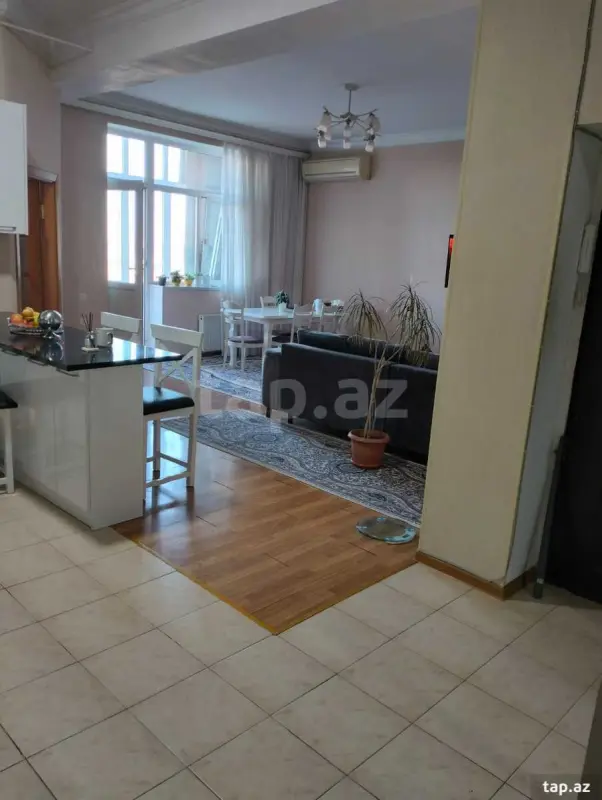 Satılır 3 otaqlı yeni tikili 75 m²