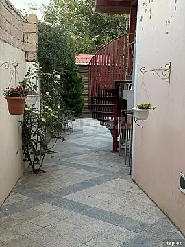 Satılır 3 otaqlı həyət evi 105 m² — Bakı 3 otaq 105.00 m²