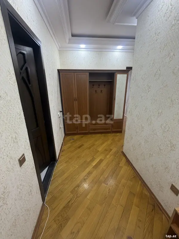 Kirayə verilir 2 otaqlı yeni tikili 80 m²