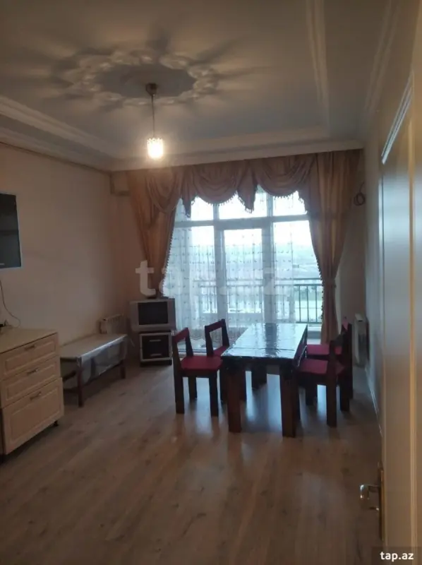 Kirayə verilir 2 otaqlı yeni tikili 45 m²