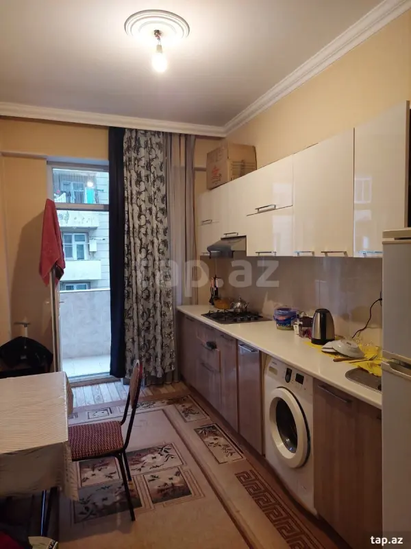 Kirayə verilir 3 otaqlı yeni tikili 70 m²