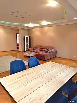 Kirayə verilir 3 otaqlı yeni tikili 145 m² — Bakı 3 otaq 145.00 m²