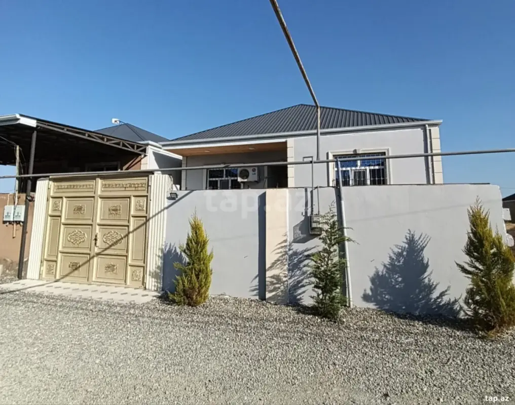 Satılır 4 otaqlı həyət evi 120 m²