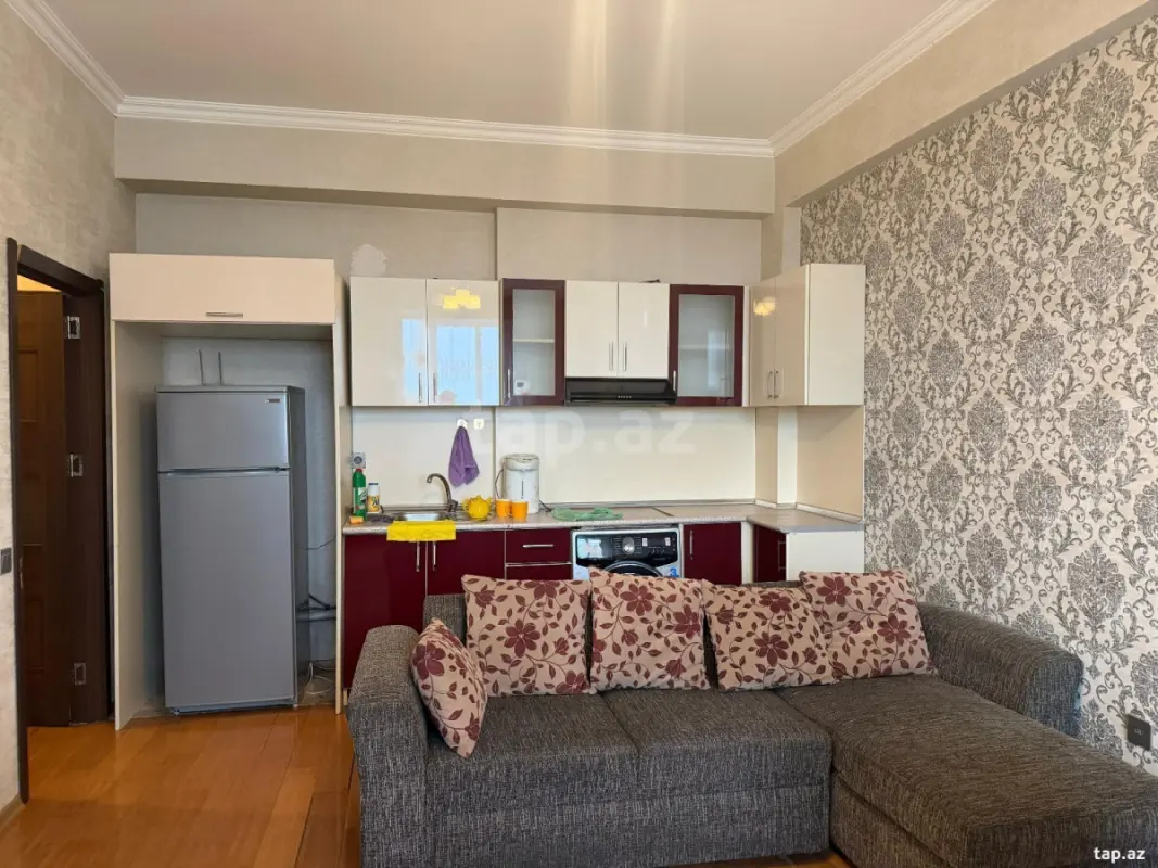 Kirayə verilir 2 otaqlı yeni tikili 50 m²