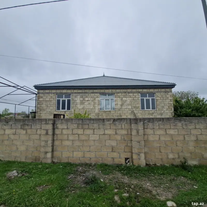 Satılır 5 otaqlı həyət evi 13 m²