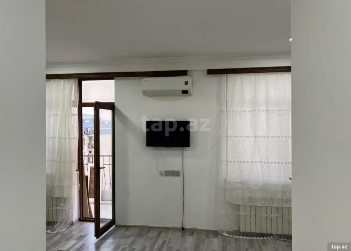 Kirayə verilir 3 otaqlı yeni tikili 68 m²