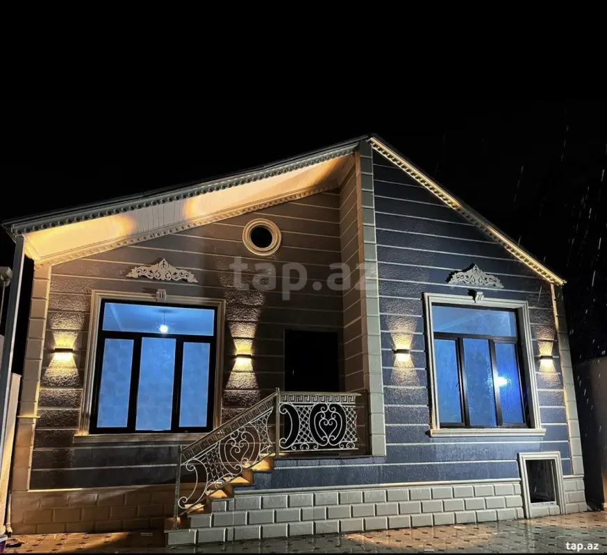 Satılır 4 otaqlı həyət evi 220 m²