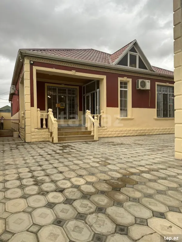 Satılır 5 otaqlı həyət evi 160 m²