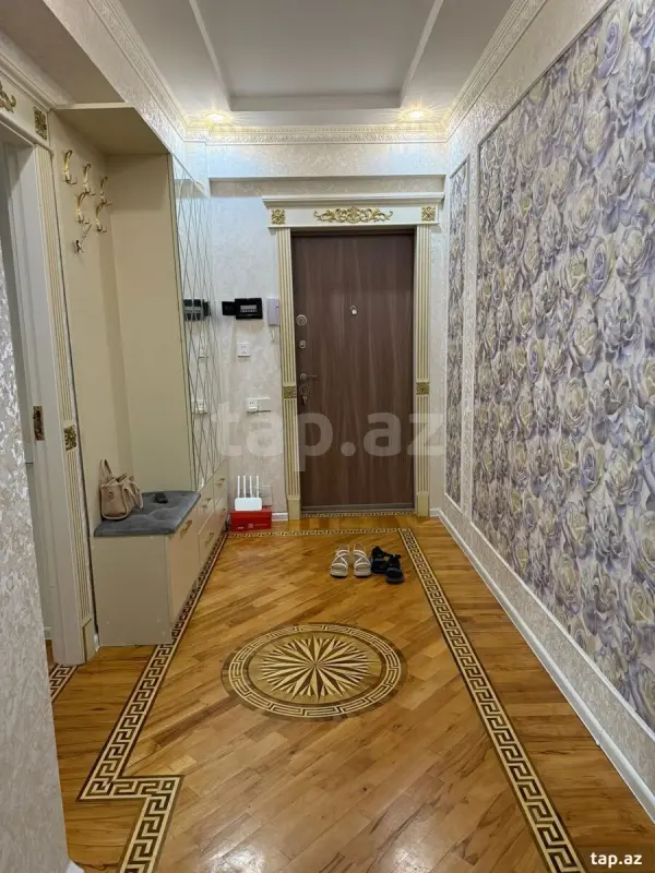 Kirayə verilir 2 otaqlı yeni tikili 68 m²