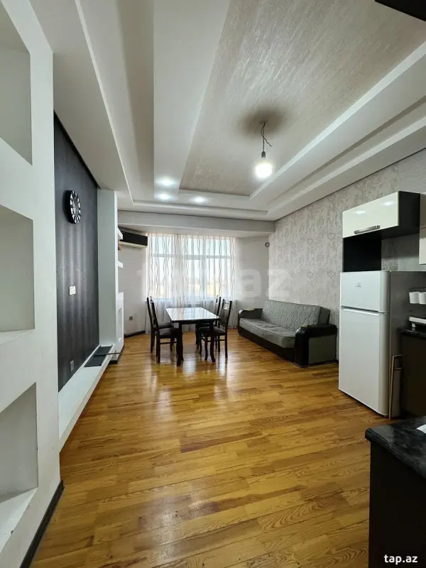 Kirayə verilir 2 otaqlı yeni tikili 70 m²