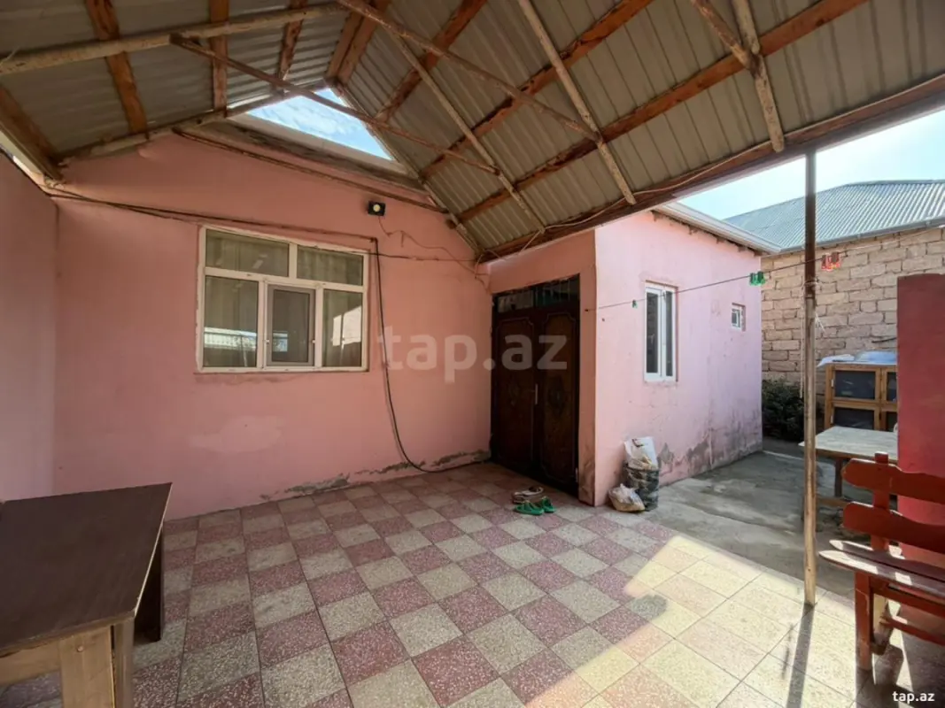 Satılır 3 otaqlı həyət evi 100 m²