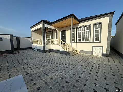 Satılır 3 otaqlı həyət evi 100 m² — Bakı 3 otaq 100.00 m²