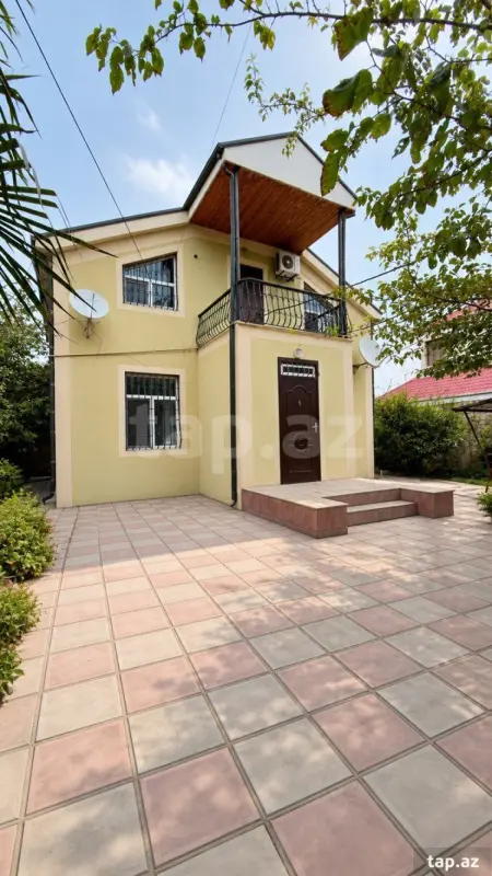 Satılır 2 otaqlı həyət evi 92 m²