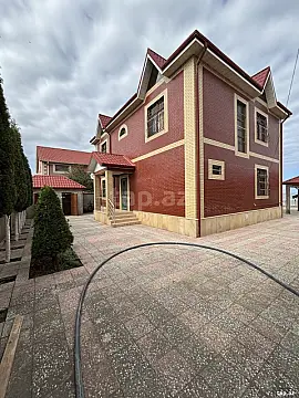 Satılır 4 otaqlı həyət evi 216 m² — Bakı 4 otaq 216.00 m²