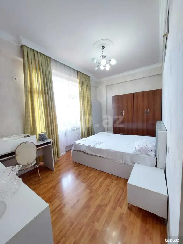 Kirayə verilir 3 otaqlı yeni tikili 95 m²