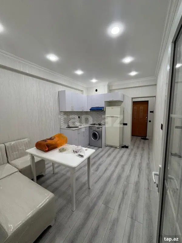 Kirayə verilir 2 otaqlı yeni tikili 50 m²