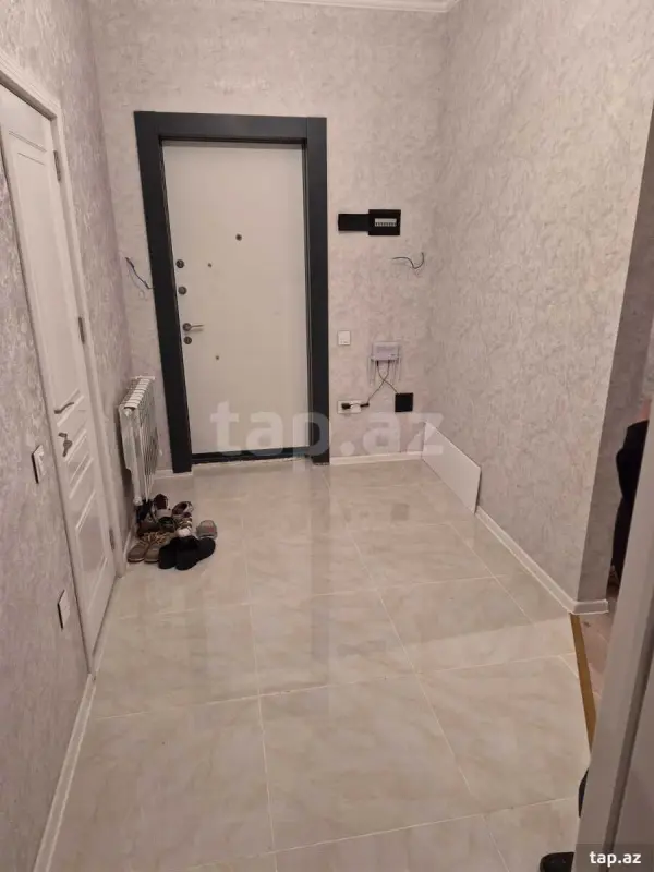 Kirayə verilir 2 otaqlı yeni tikili 80 m²