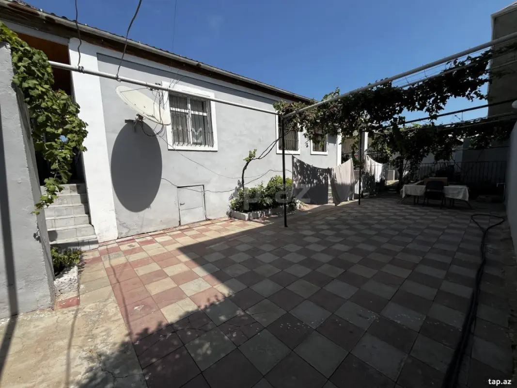 Satılır 4 otaqlı həyət evi 134.9 m²