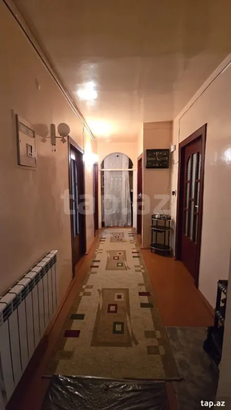 Satılır 4 otaqlı mənzil 100 m²