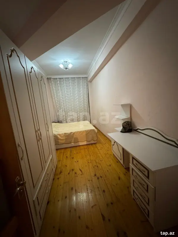 Kirayə verilir 3 otaqlı mənzil 120 m²
