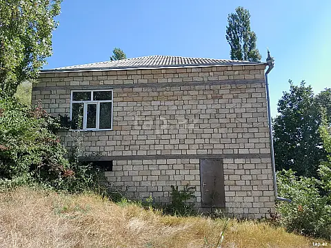 Satılır 4 otaqlı həyət evi 60 m² — Quba 4 otaq 60.00 m²