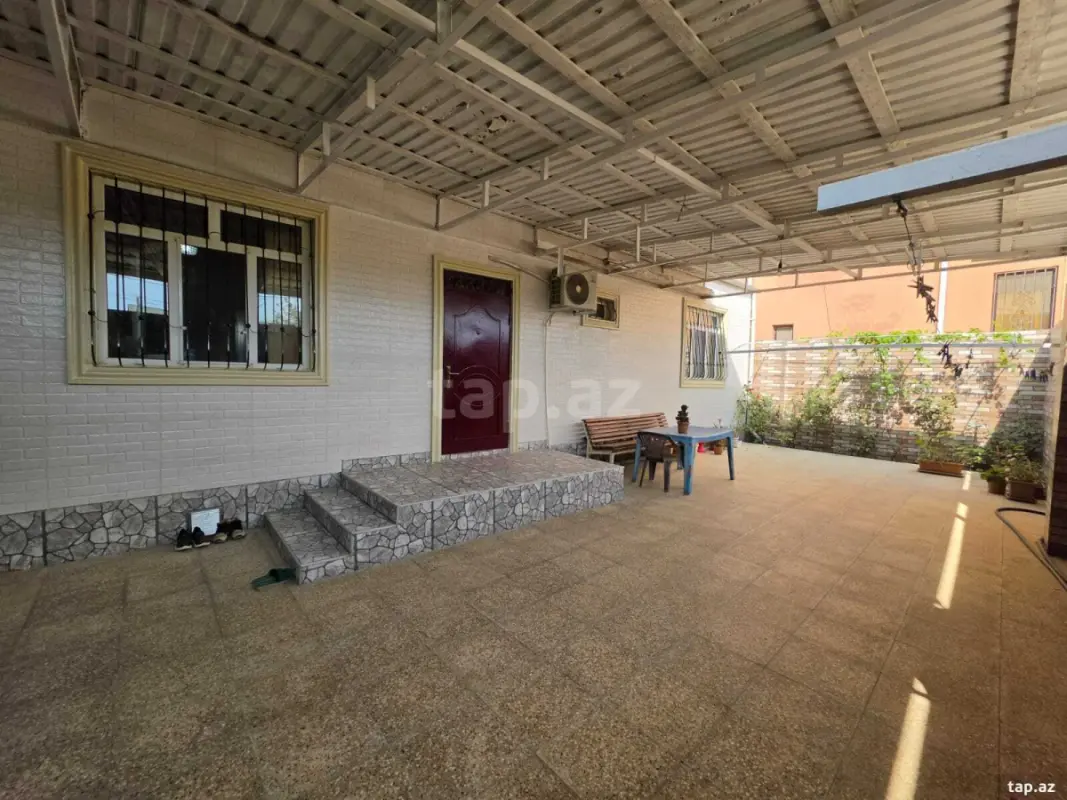 Satılır 3 otaqlı həyət evi 100 m²