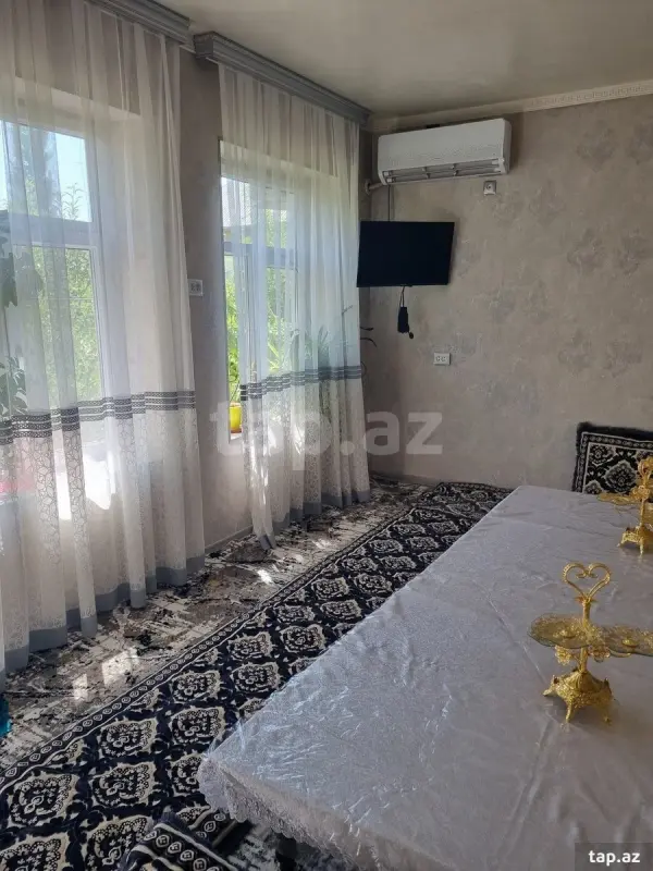 Kirayə verilir 2 otaqlı həyət evi 100 m²