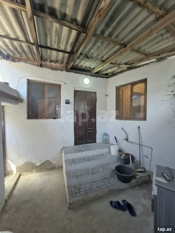 Satılır 2 otaqlı həyət evi 80 m²