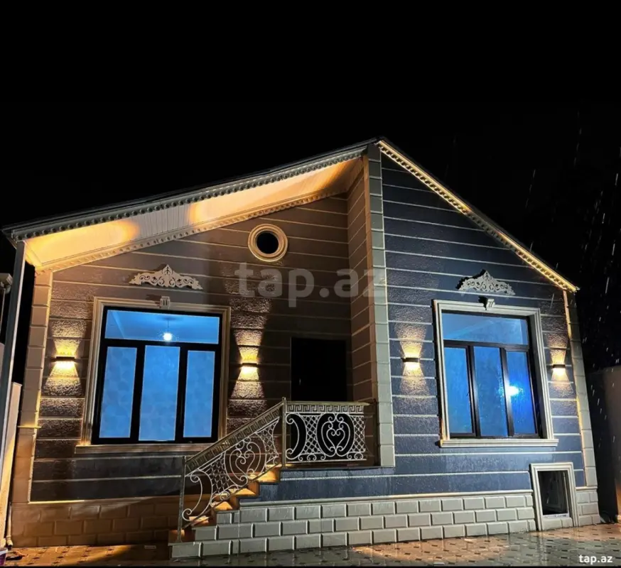 Satılır 4 otaqlı həyət evi 2.2 m²