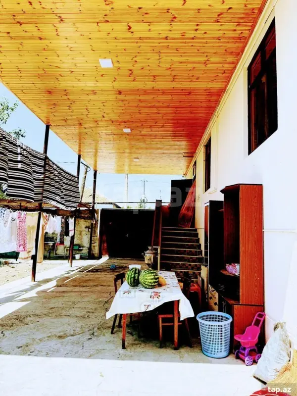Satılır 4 otaqlı həyət evi 150 m²