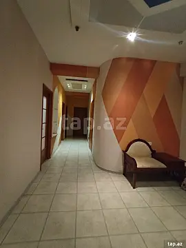 Kirayə verilir 3 otaqlı yeni tikili 220 m² — Bakı 3 otaq 220.00 m²