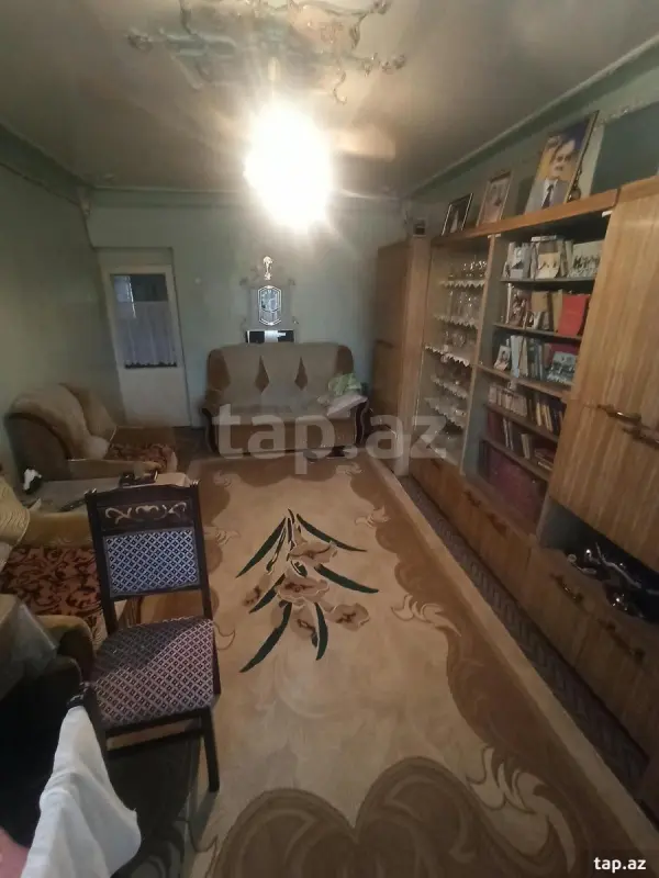 Satılır 4 otaqlı mənzil 75 m²