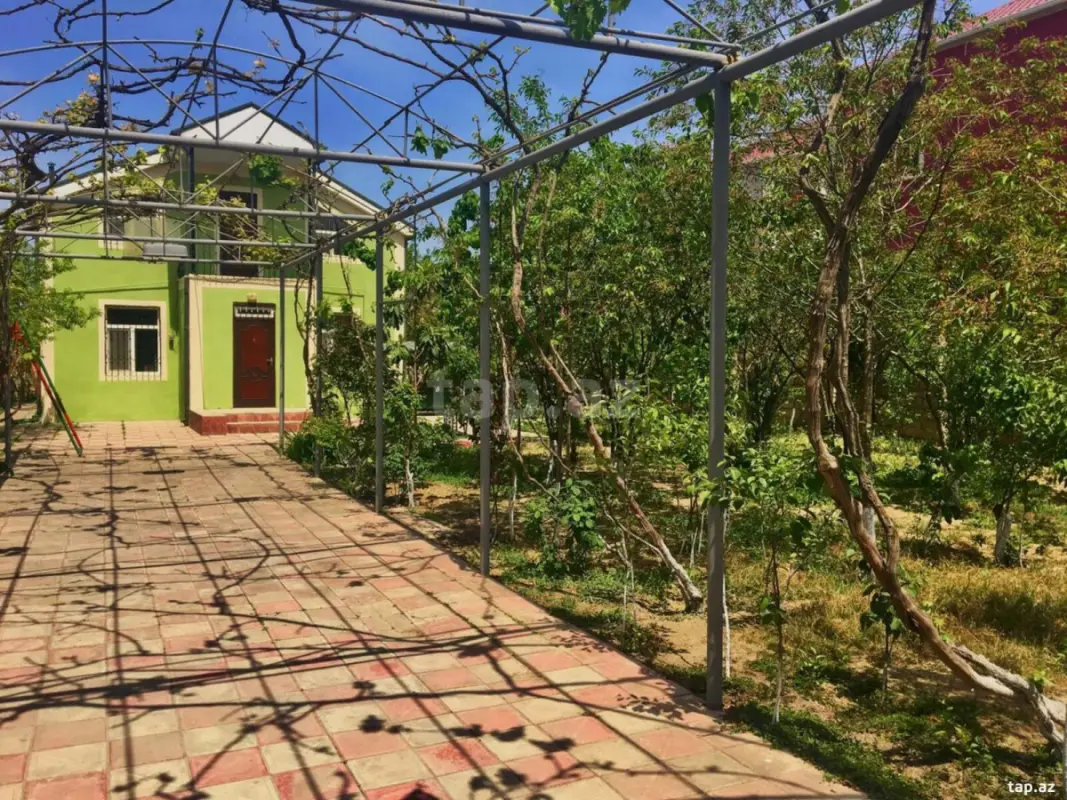 Satılır 3 otaqlı həyət evi 94 m²