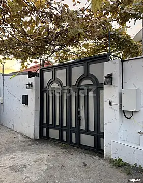 Satılır 4 otaqlı həyət evi 140 m² — Bakı 4 otaq 140.00 m²