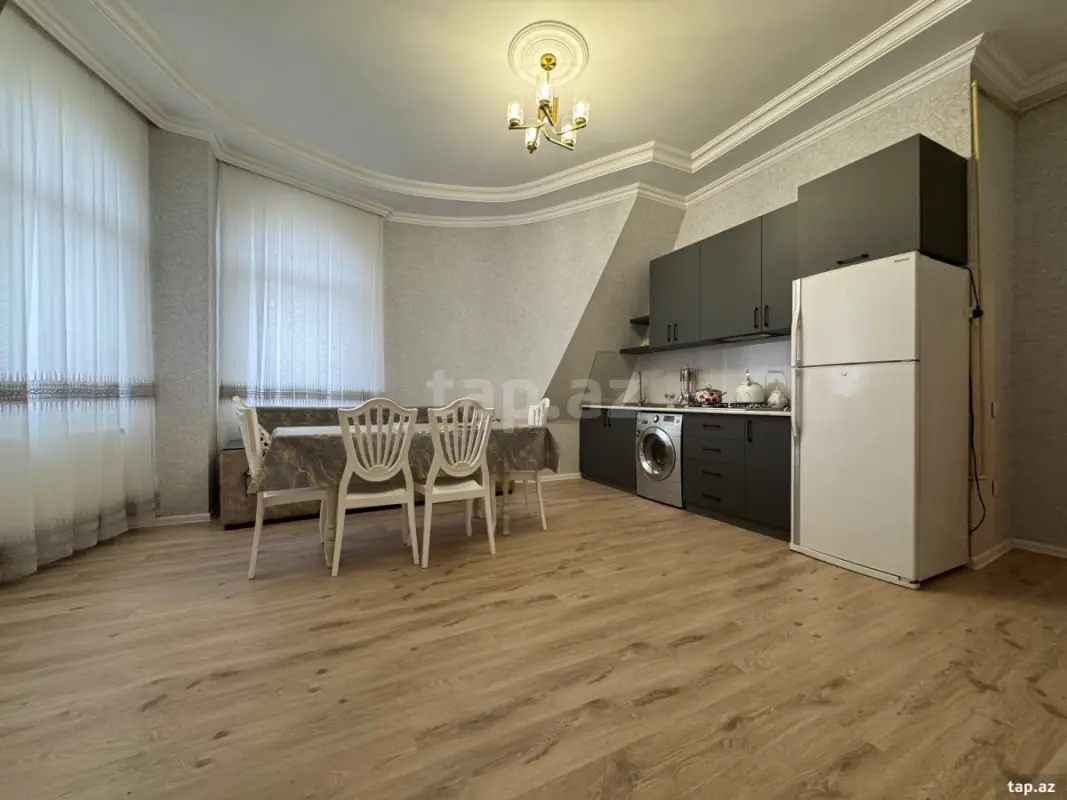 Kirayə verilir 3 otaqlı yeni tikili 90 m²