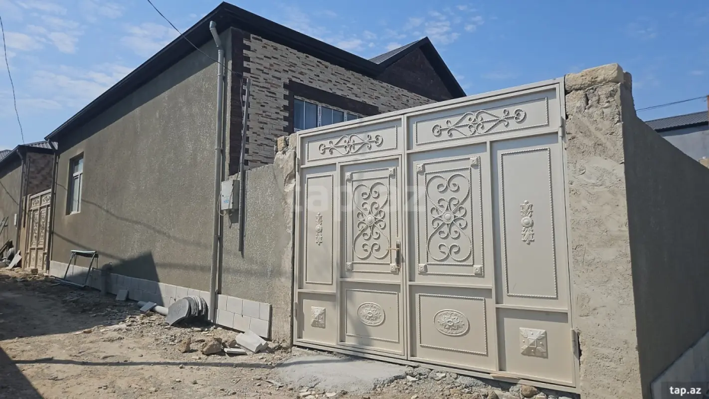 Satılır 3 otaqlı həyət evi 94 m²