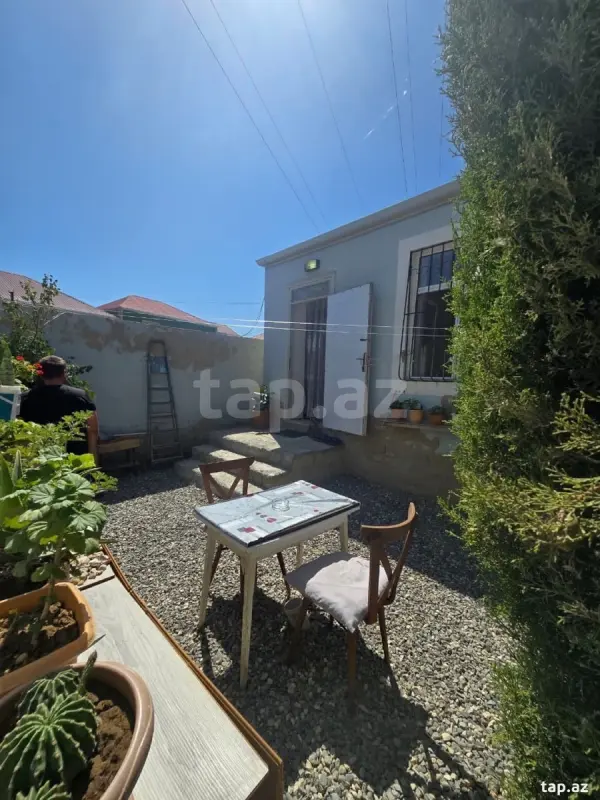 Satılır 1 otaqlı həyət evi 60 m²