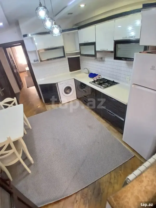 Kirayə verilir 2 otaqlı yeni tikili 83 m²