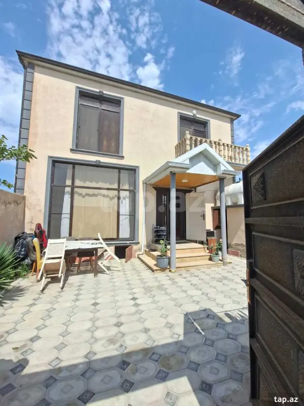 Satılır 4 otaqlı həyət evi 140 m²