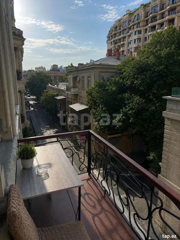 Kirayə verilir 3 otaqlı mənzil 85 m²