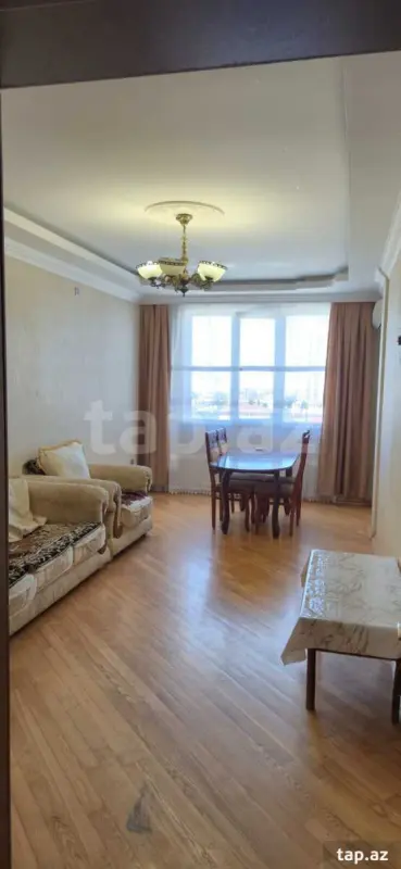 Kirayə verilir 7 otaqlı yeni tikili 60 m²