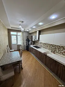 Kirayə verilir 4 otaqlı yeni tikili 180 m² — Bakı 4 otaq 180.00 m²