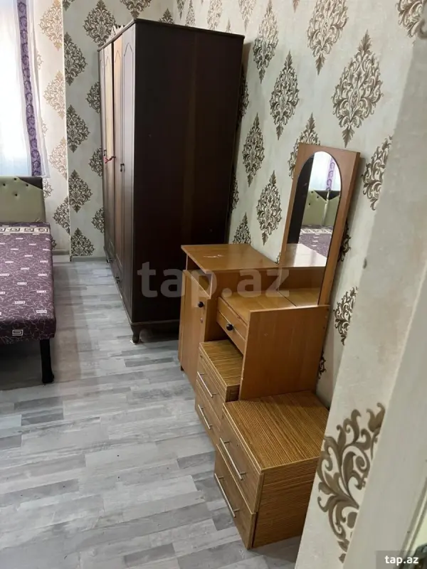 Kirayə verilir 3 otaqlı yeni tikili 140 m²