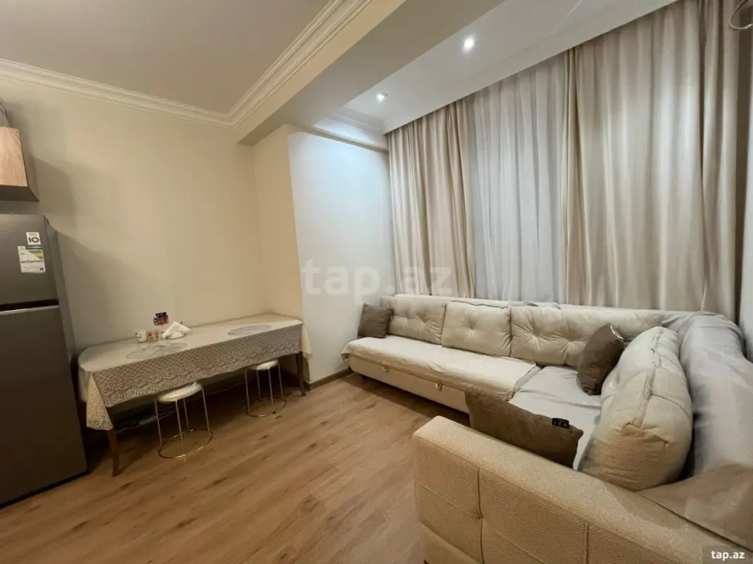 Kirayə verilir 2 otaqlı yeni tikili 60 m²