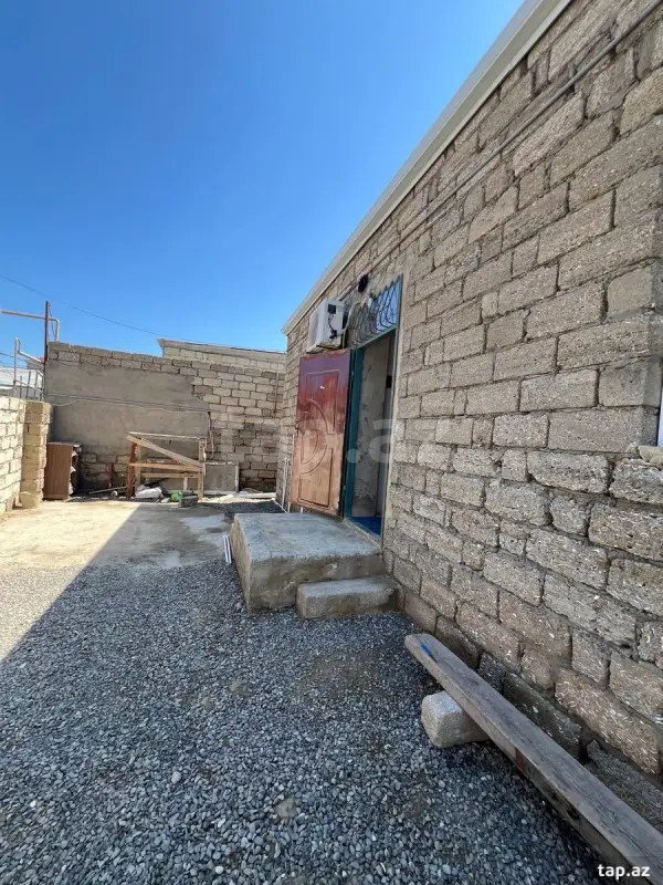 Satılır 4 otaqlı həyət evi 120 m²