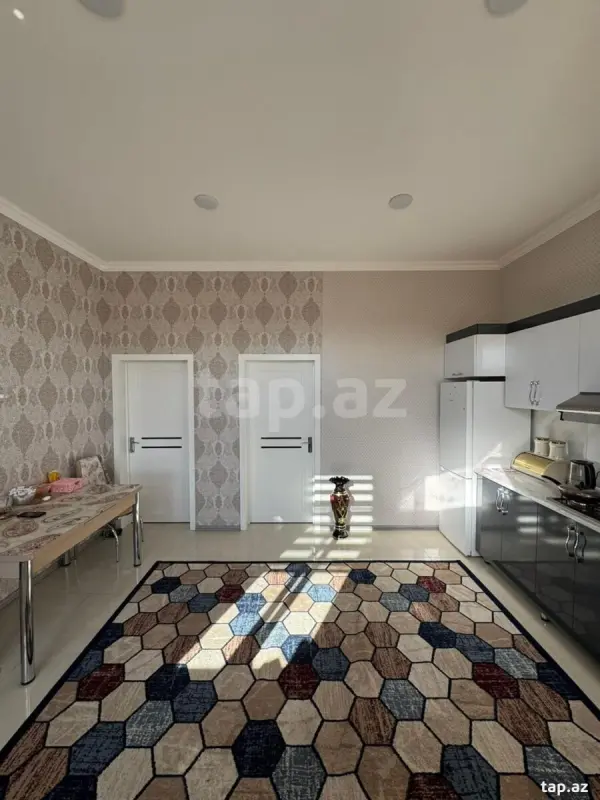 Kirayə verilir 2 otaqlı həyət evi 70 m²