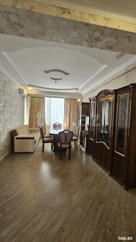 Kirayə verilir 3 otaqlı yeni tikili 134 m²