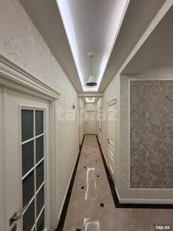 Satılır 3 otaqlı yeni tikili 145000 m²