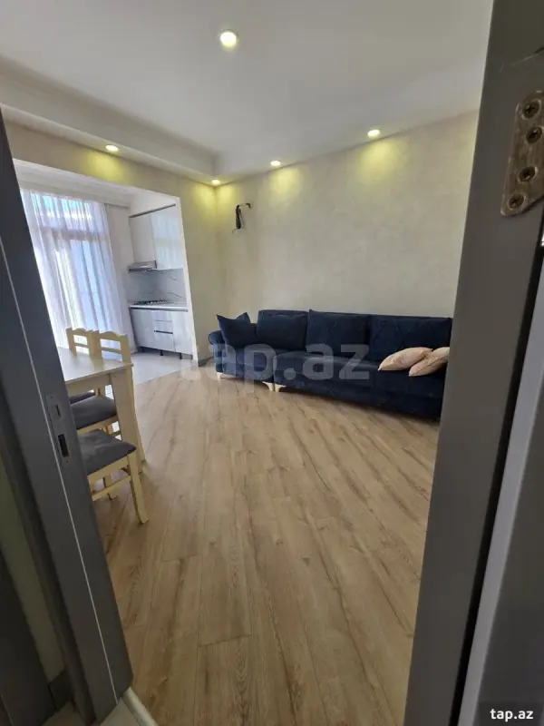 Kirayə verilir 2 otaqlı yeni tikili 65 m²