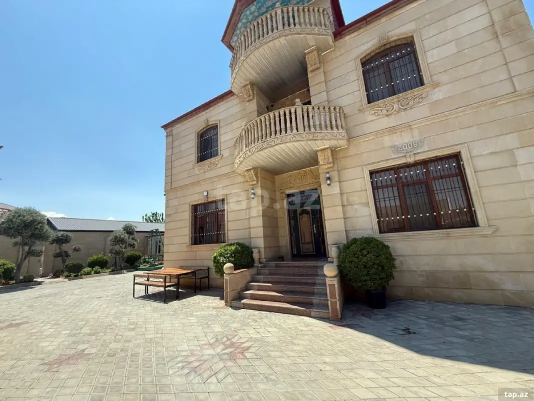 Kirayə verilir 4 otaqlı həyət evi 350 m²